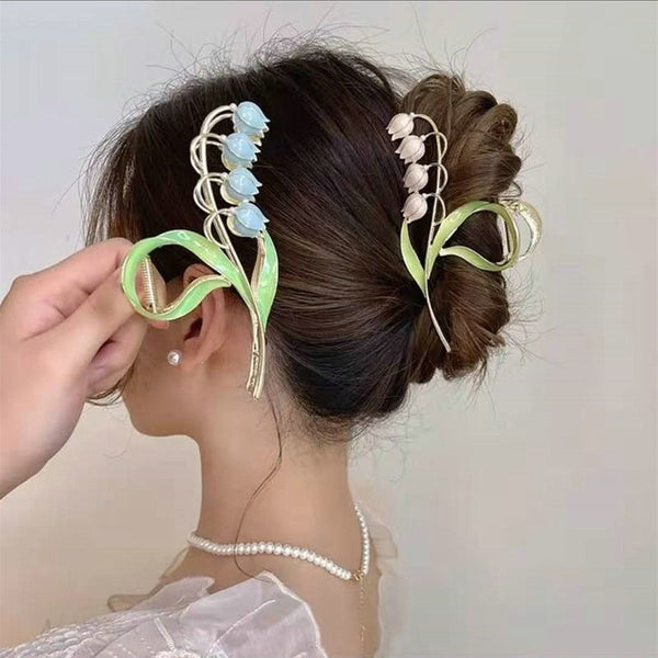 Dainty Floral Hair Claw Clip - claws, coquette, hair, hair accessories, hair claw Kawaii Babe